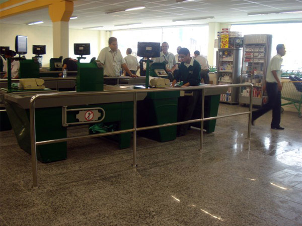 guarda-corpo de inox para supermercados