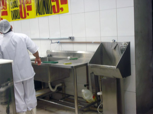 Setor de lavagem de inox para supermercado